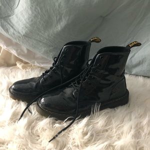 BLACK DOCS w/ light sparkle
